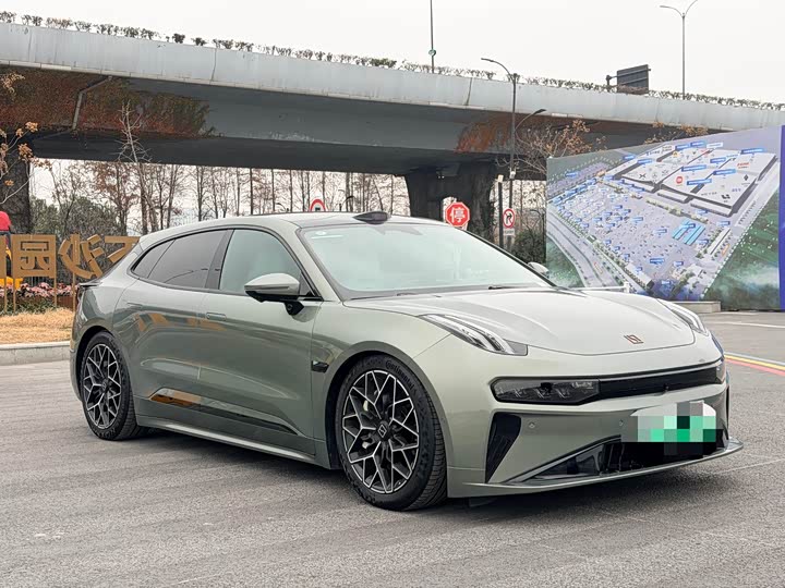 Фото 3 - Zeekr 001