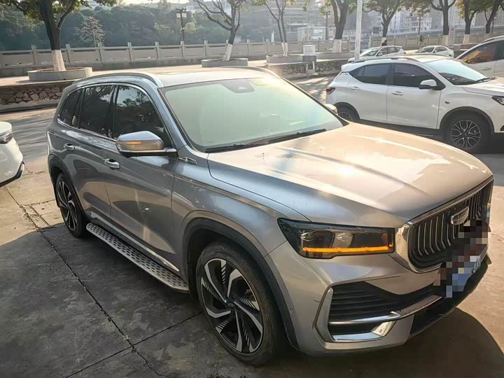 Фото 2 - Geely Monjaro