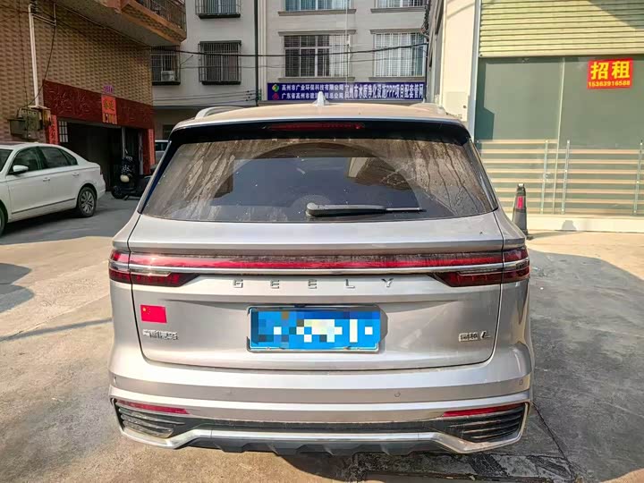 Фото 6 - Geely Monjaro