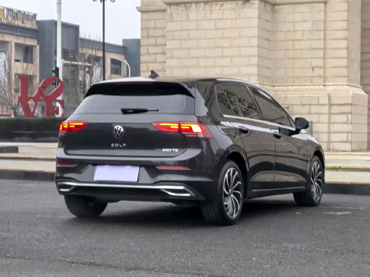 Фото 9 - Volkswagen Golf