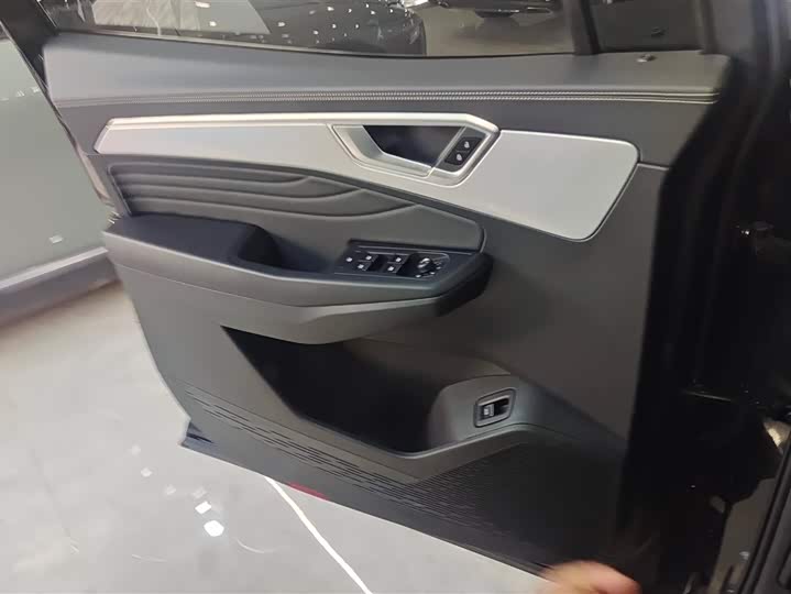 Фото 7 - Volkswagen Talagon