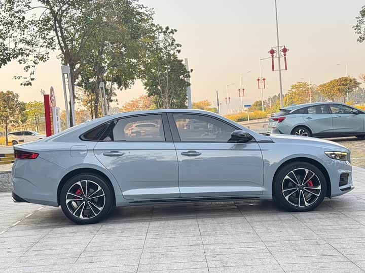 Фото 5 - Geely Preface