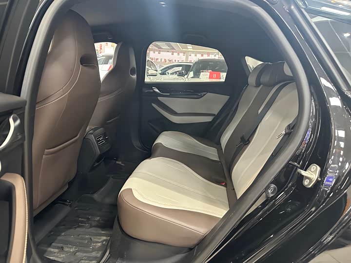 Фото 6 - BYD Qin Plus