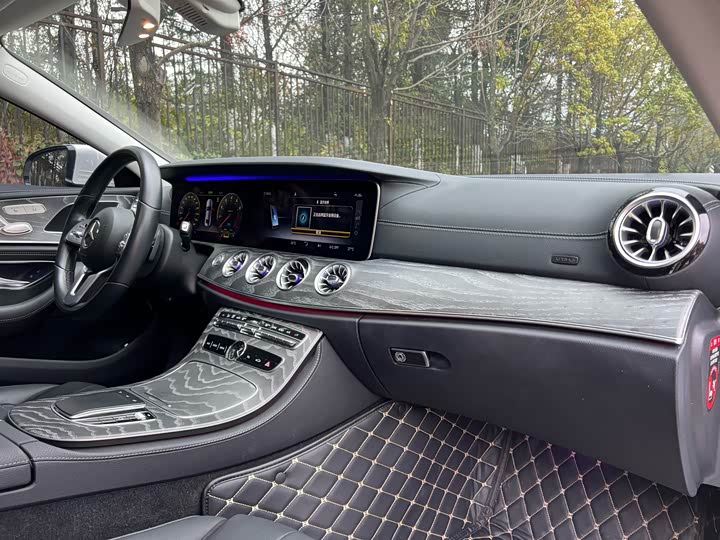 Фото 8 - Mercedes-Benz CLS-Class