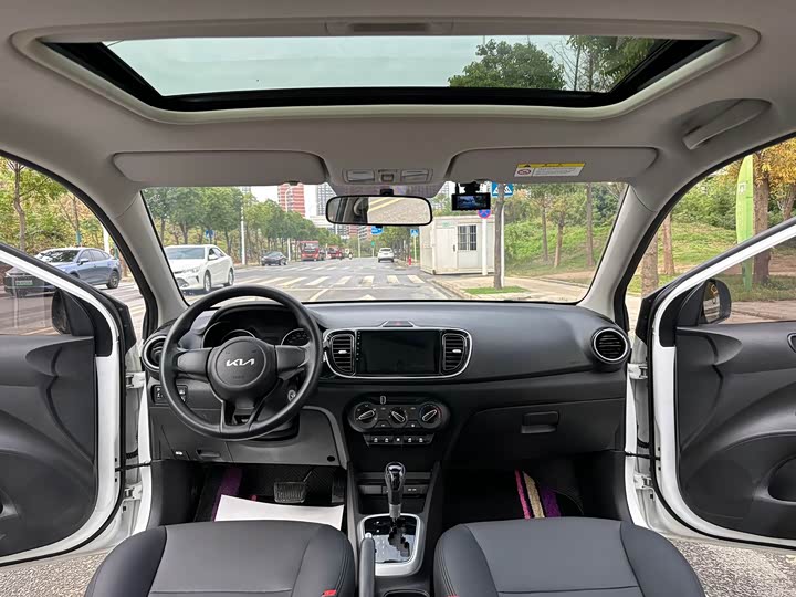 Фото 7 - Kia Pegas