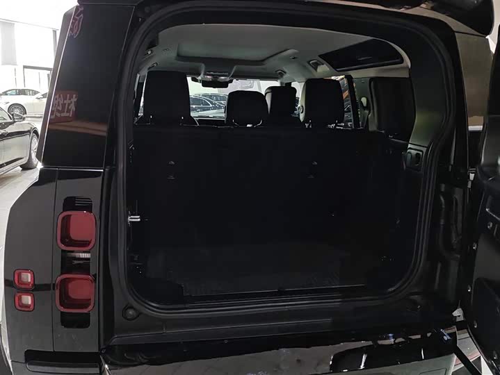 Фото 4 - Land Rover Defender