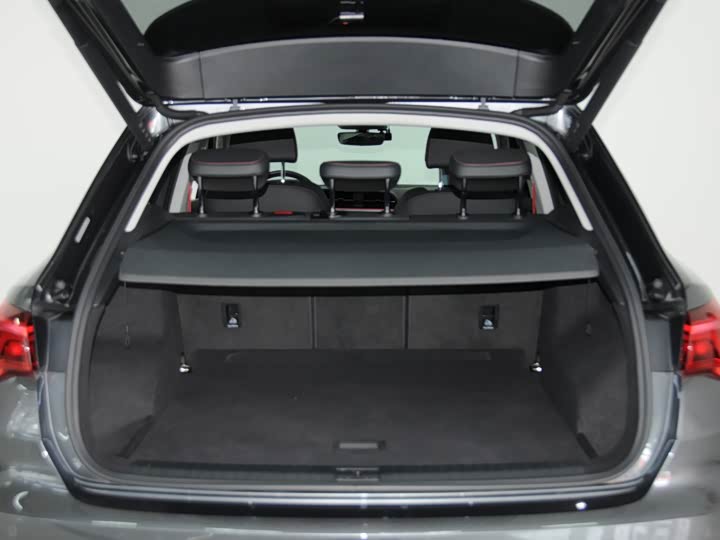 Фото 6 - Audi Q3