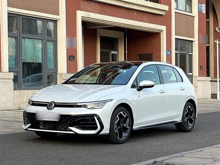 Фото 2 - Volkswagen Golf