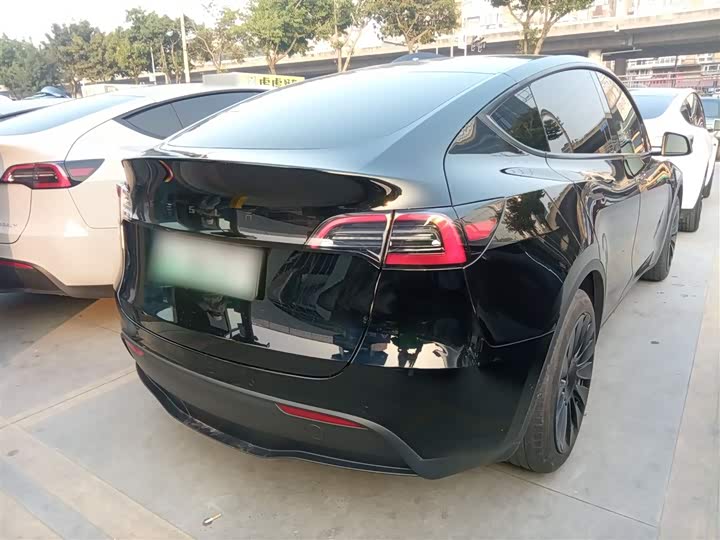 Фото 7 - Tesla Model Y