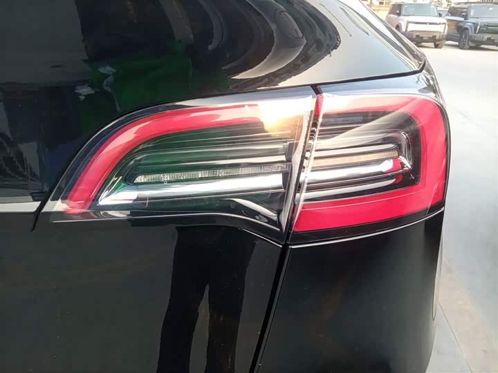 Фото 8 - Tesla Model Y