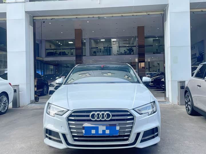 Фото 2 - Audi A3