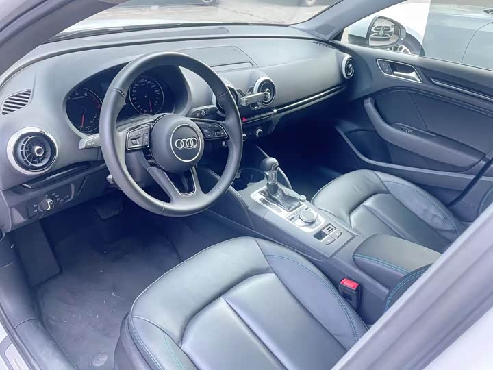 Фото 5 - Audi A3