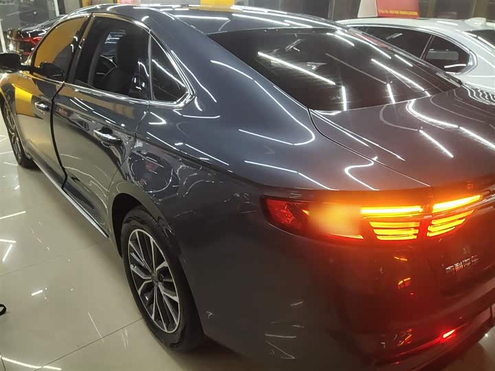 Фото 5 - Geely Preface