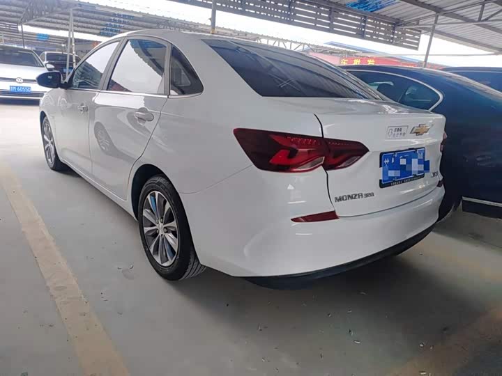 Фото 5 - Chevrolet Monza