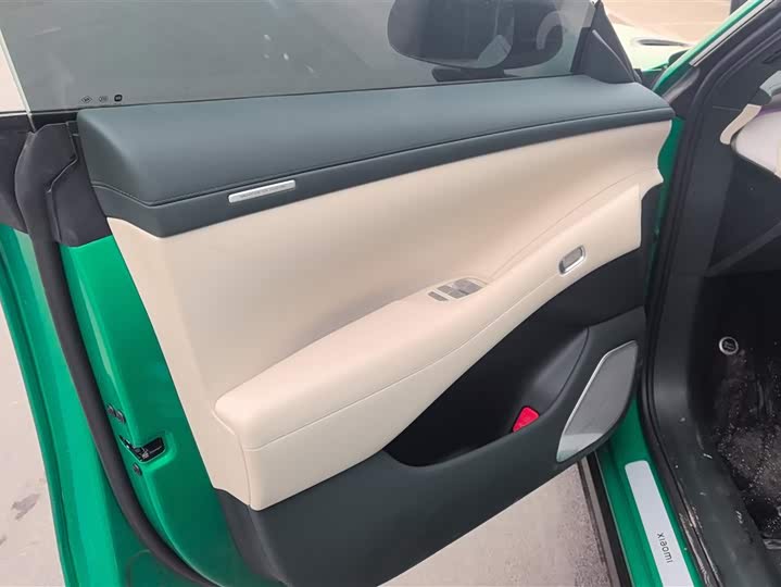 Фото 7 - Xiaomi YU7