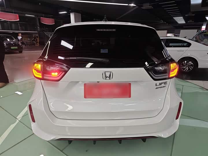 Фото 6 - Honda Life