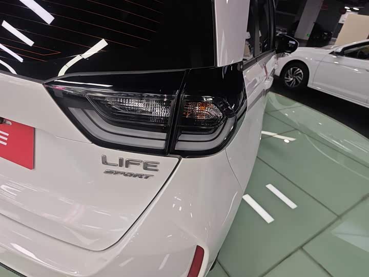 Фото 8 - Honda Life