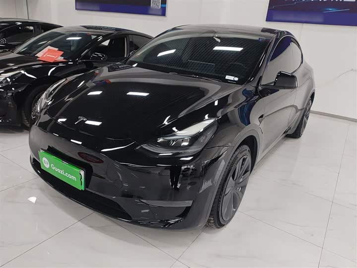 Фото 2 - Tesla Model Y