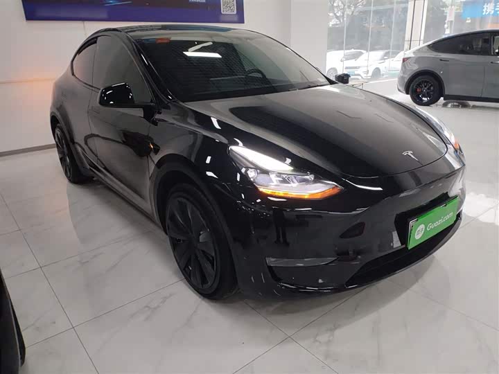 Фото 4 - Tesla Model Y