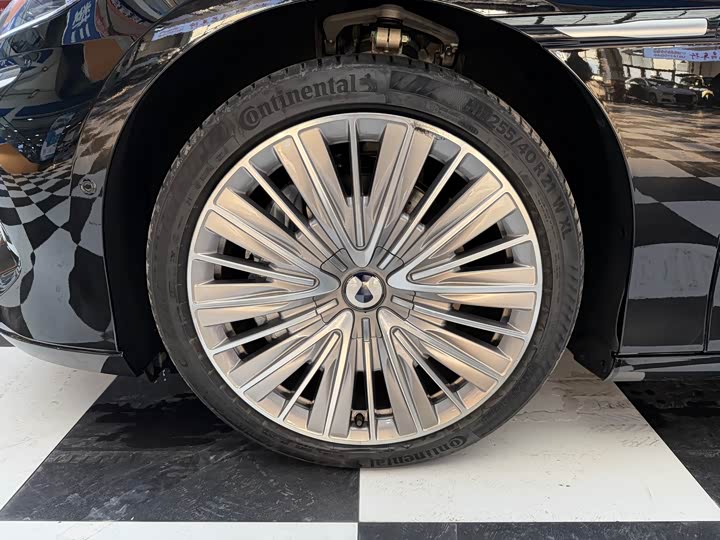 Фото 4 - Denza Z9