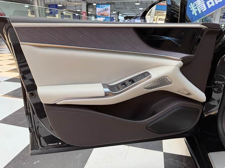 Фото 5 - Denza Z9