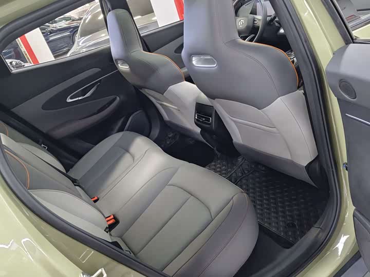 Фото 6 - Changan UNI-T