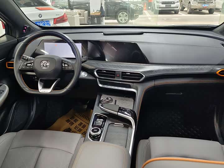 Фото 7 - Changan UNI-T