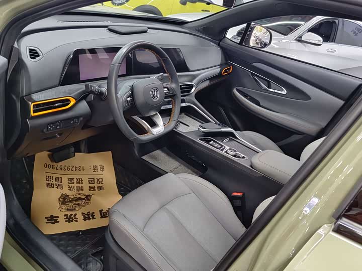 Фото 8 - Changan UNI-T