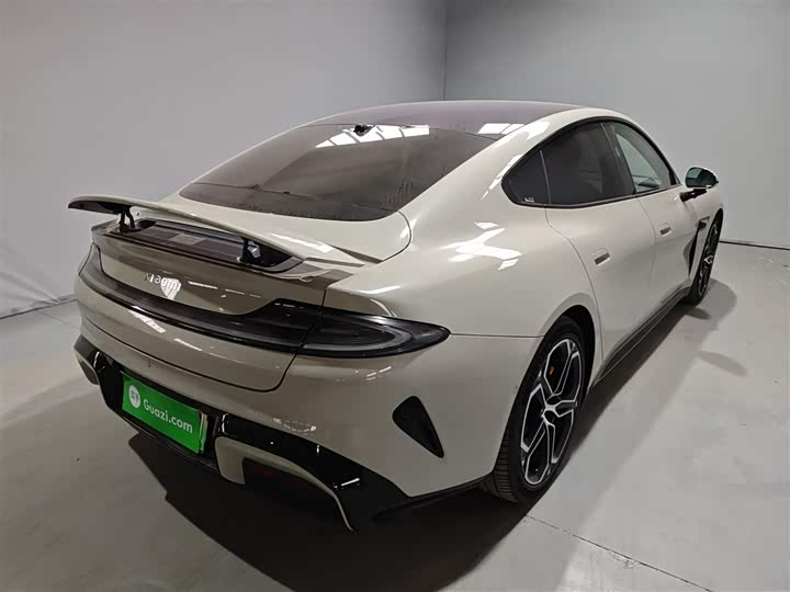 Фото 7 - Xiaomi SU7