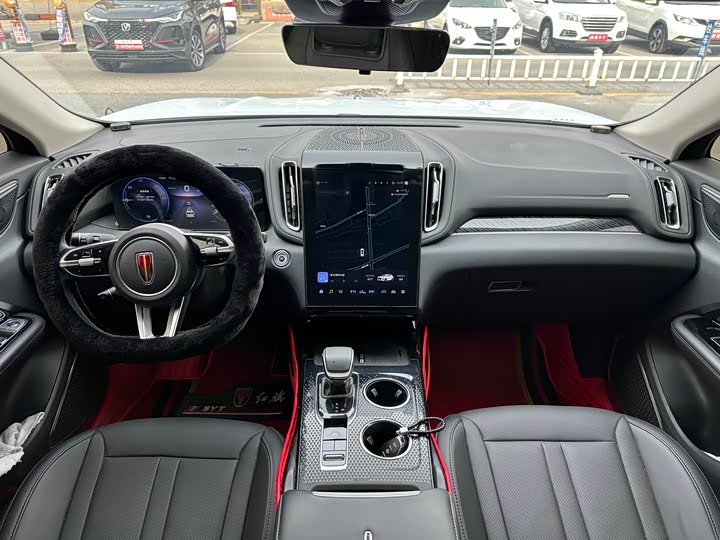 Фото 6 - Hongqi HS3 Hybrid