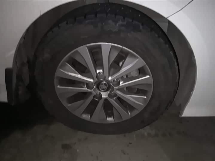 Фото 6 - Toyota Corolla