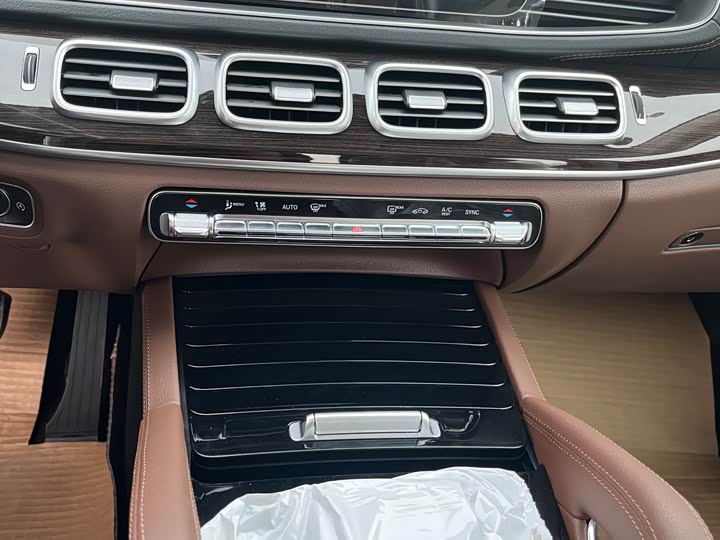 Фото 8 - Mercedes-Benz GLE-Class