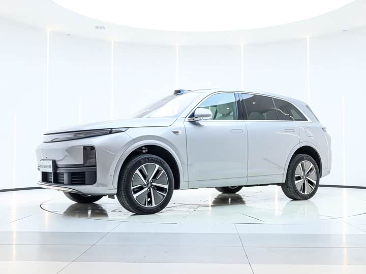 Фото 1 - LiXiang L7