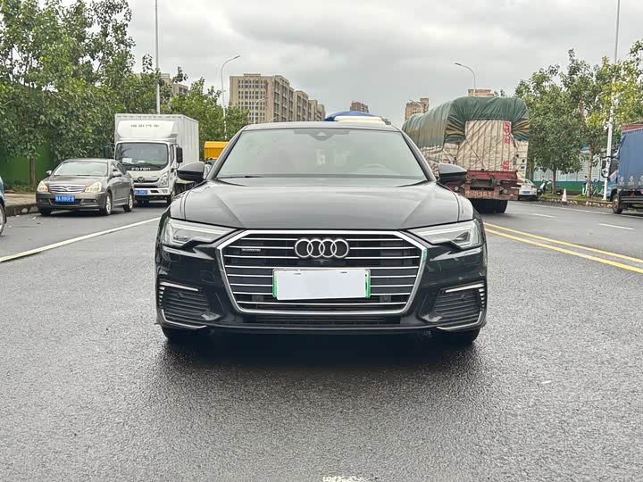 Фото 2 - Audi A6L Hybrid