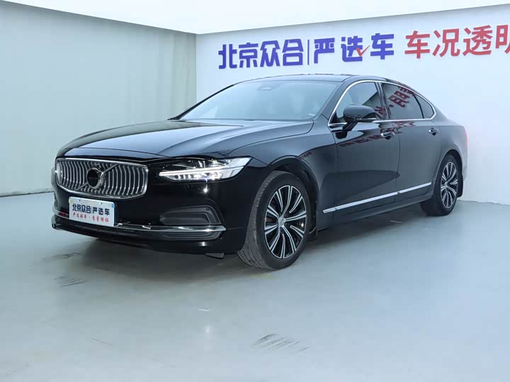 Фото 1 - Volvo S90