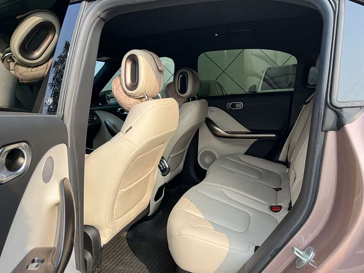 Фото 7 - Smart #1