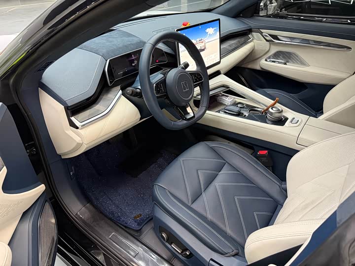 Фото 4 - Zeekr 001