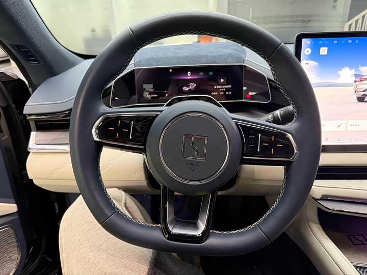 Фото 5 - Zeekr 001