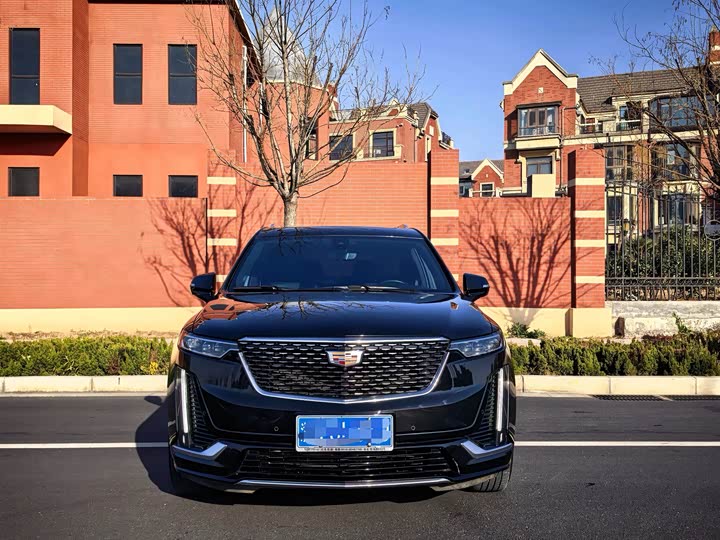 Фото 2 - Cadillac XT6
