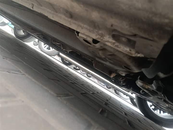 Фото 3 - Geely Emgrand