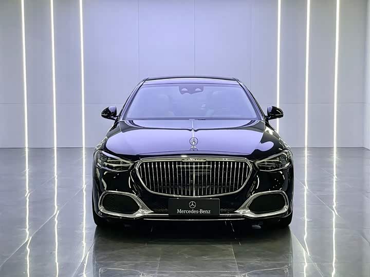 Фото 2 - Mercedes-Benz Maybach S-Class