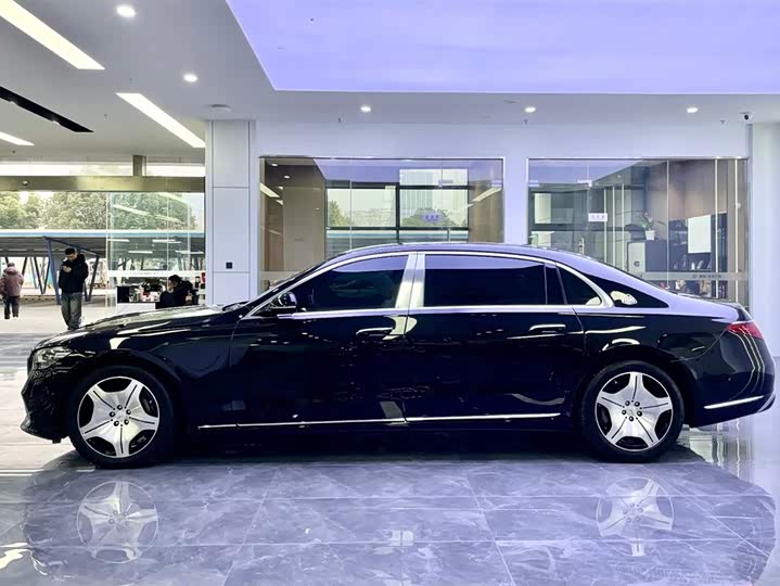 Фото 3 - Mercedes-Benz Maybach S-Class