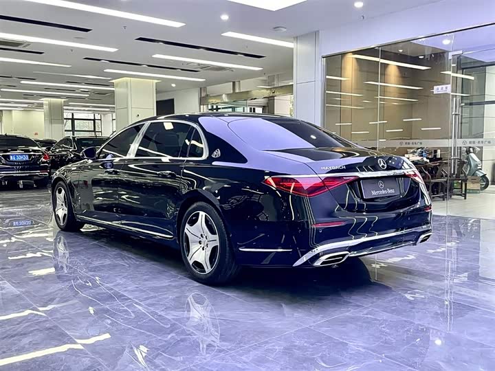 Фото 4 - Mercedes-Benz Maybach S-Class