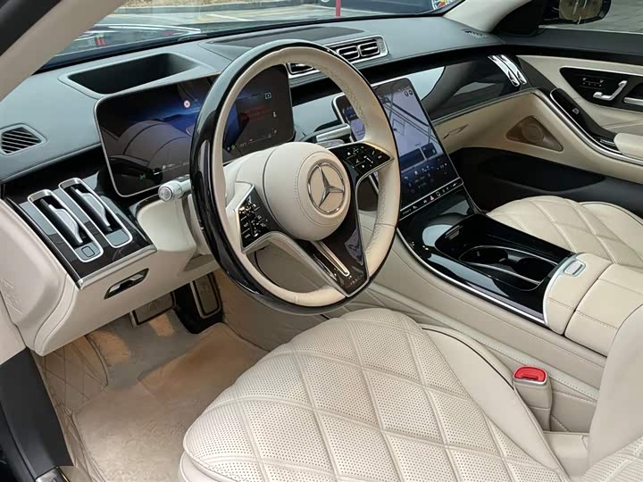 Фото 9 - Mercedes-Benz Maybach S-Class