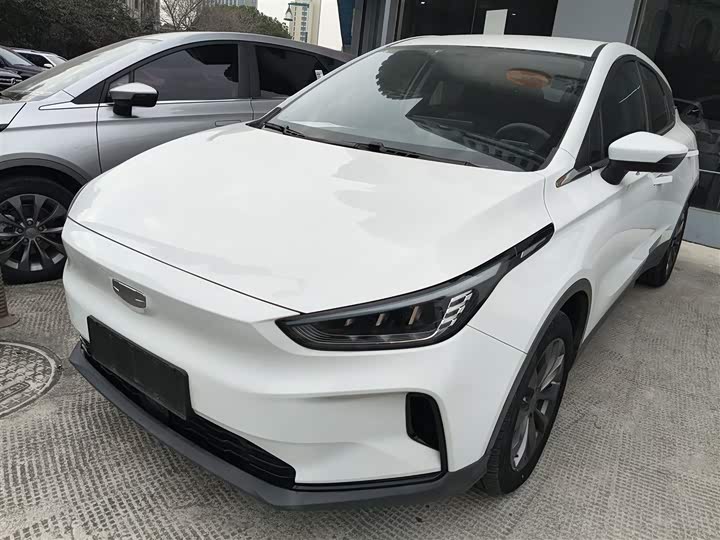 Фото 2 - Geely Geometry C