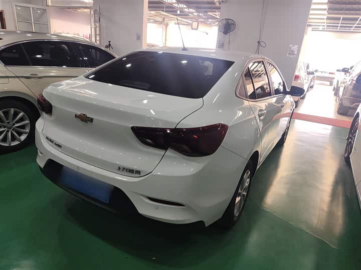 Фото 7 - Chevrolet Onix (Cavalier)