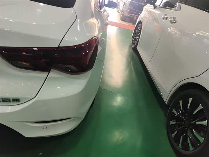 Фото 8 - Chevrolet Onix (Cavalier)