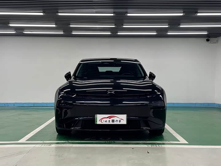 Фото 2 - XPeng P7