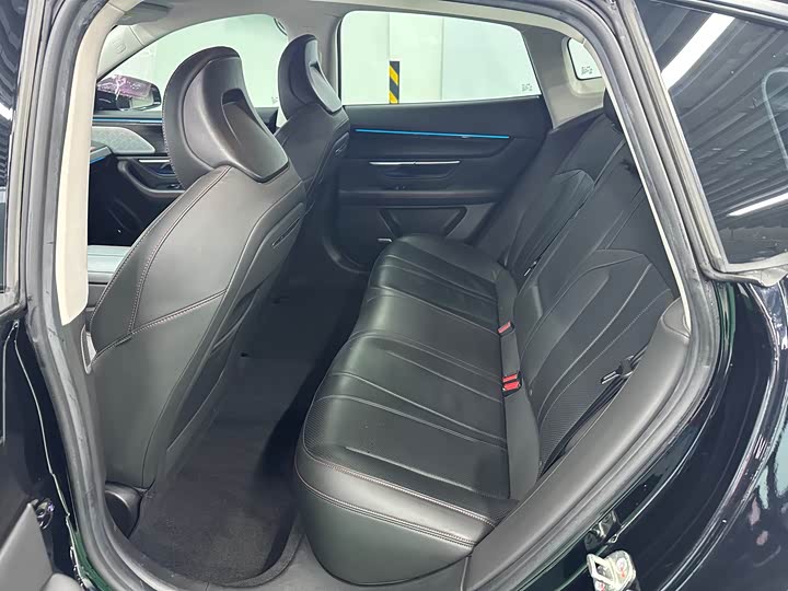 Фото 9 - XPeng P7