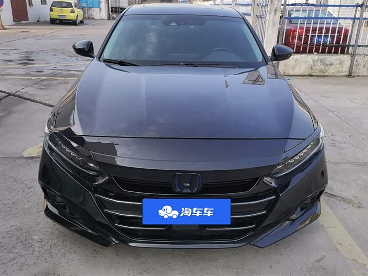 Фото 2 - Honda Accord